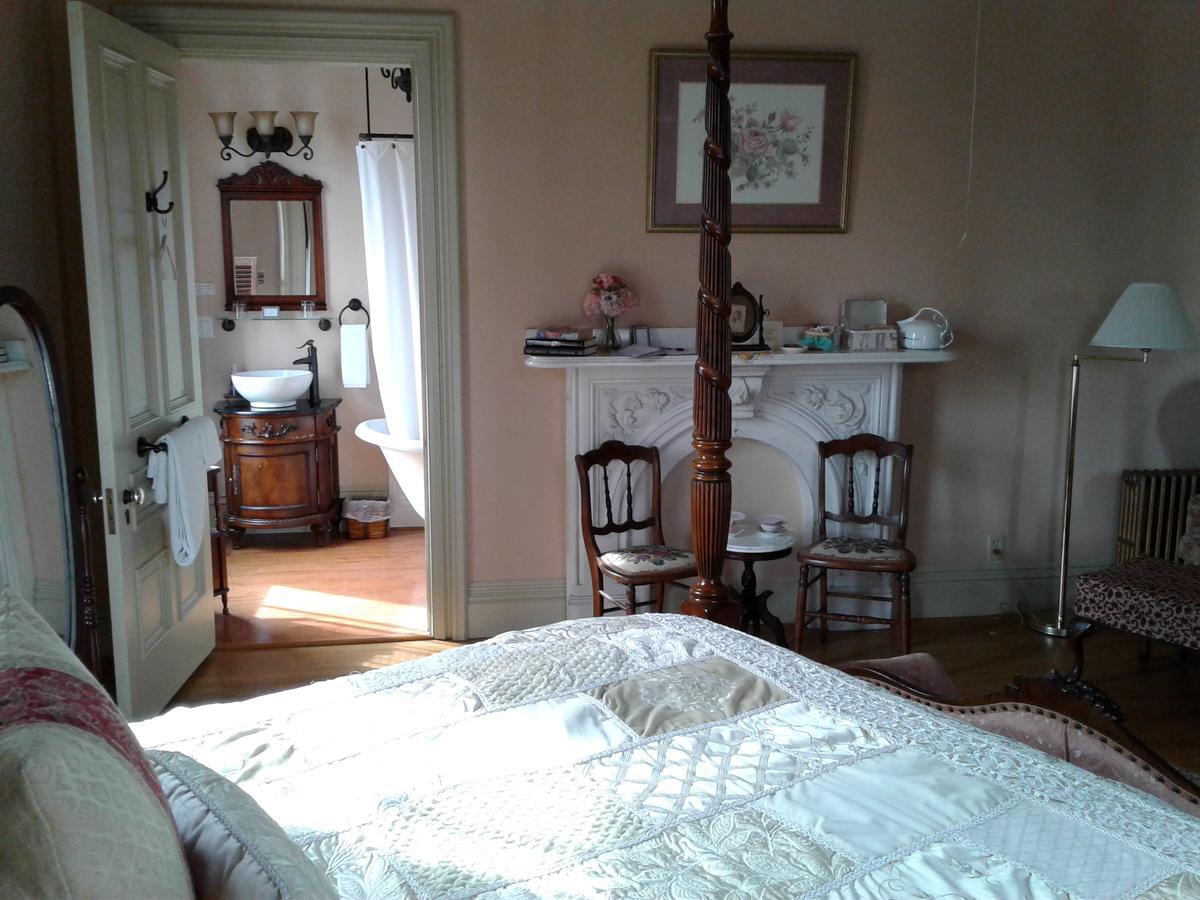 Proctor Mansion Inn Рентам Экстерьер фото