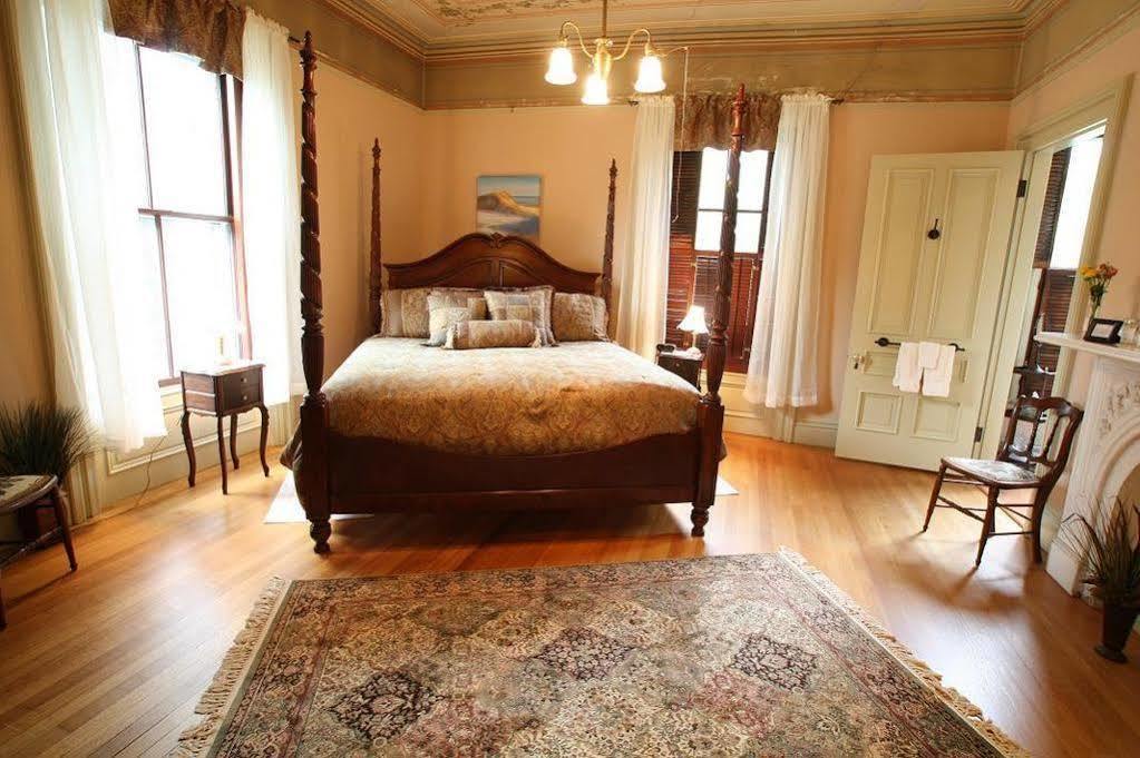 Proctor Mansion Inn Рентам Экстерьер фото